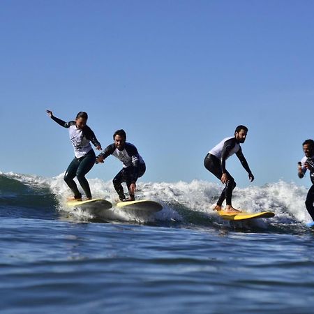 Turismo Do Seculo Hotell Estoril Exteriör bild Surfers at the 2011 World Surf League