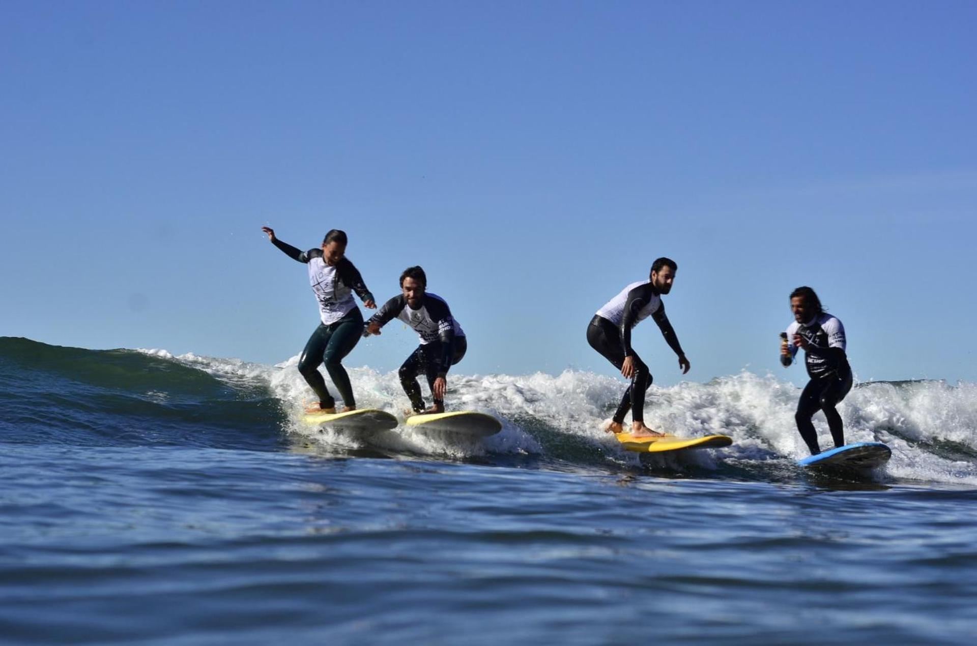 Turismo Do Seculo Hotell Estoril Exteriör bild Surfers at the 2011 World Surf League