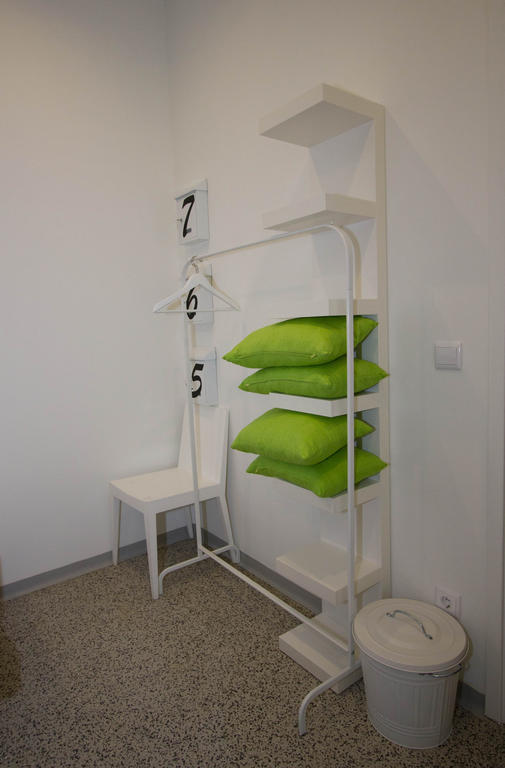 Turismo Do Seculo Hotell Estoril Rum bild A coat rack with a chair