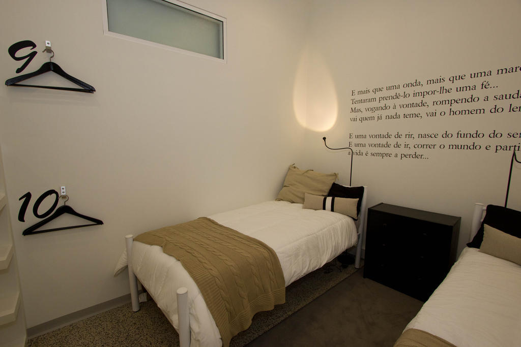 Turismo Do Seculo Hotell Estoril Rum bild A room at the hotel