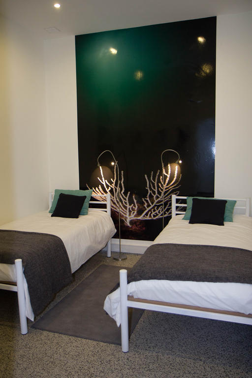 Turismo Do Seculo Hotell Estoril Rum bild A bedroom at the hotel