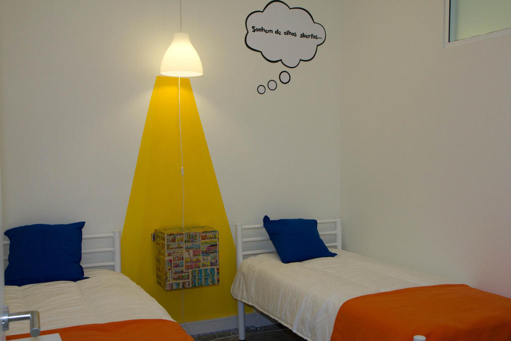 Turismo Do Seculo Hotell Estoril Rum bild A room at the hotel